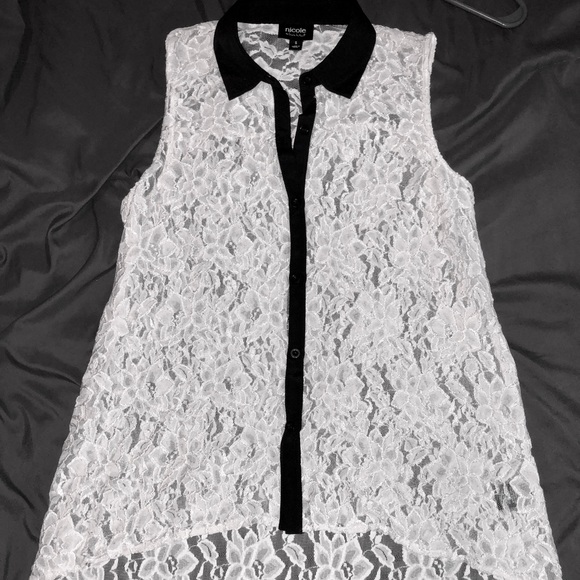 Nicole by Nicole Miller Tops - High low button up tank